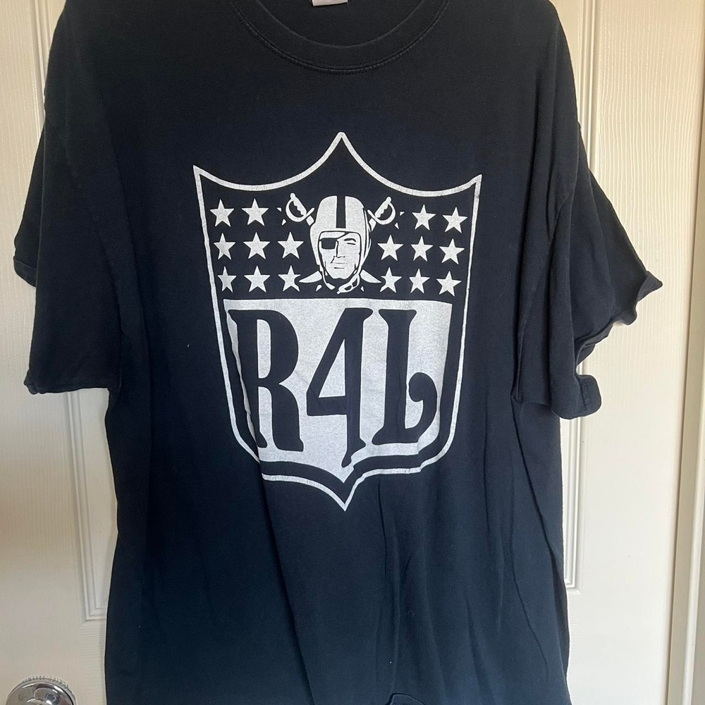 Raiders tshirt